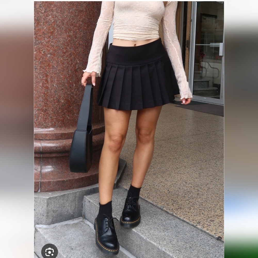 All:Row Pleated Mini Skirt Size L